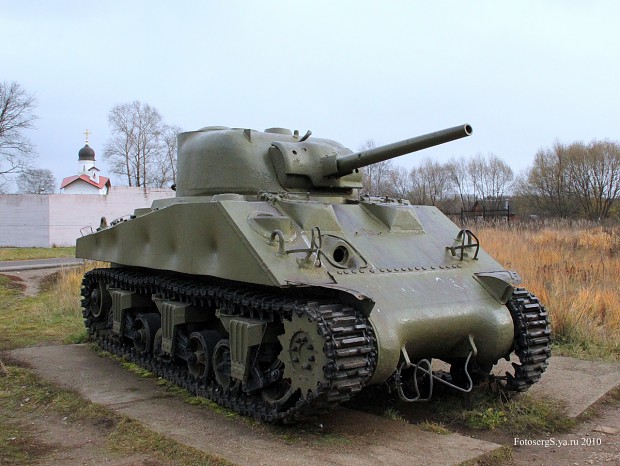 M4A2  Sherman