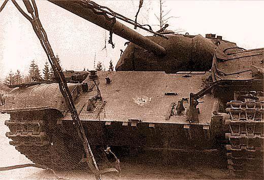T-55 with umbrella-style folding anti-HEAT net