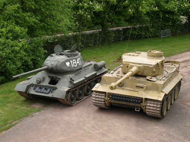 T-34/85 and SdKfz 181 Panzerkampfwagen VI Tiger