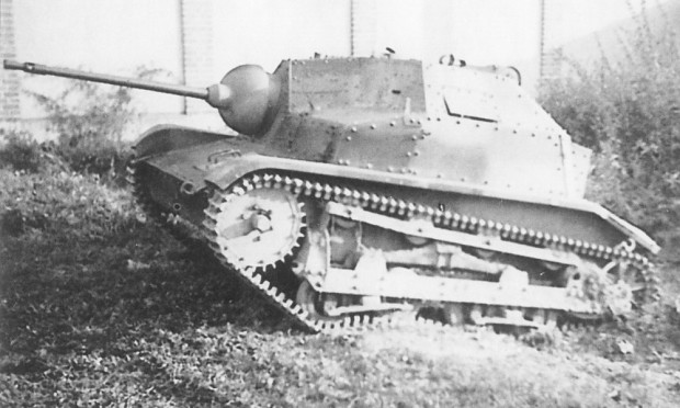 Polish tankettes TK-3 and TKS