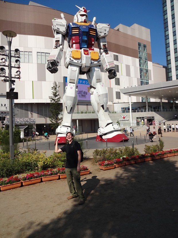 1:1 Gundam statue in odaiba