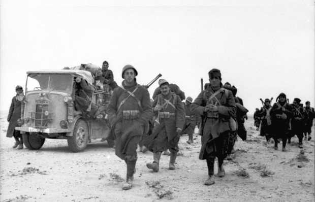 Italian soldiers in the North African Campaign 1941